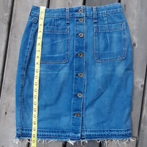 Rag & Bone Buttoned Demin Skirt